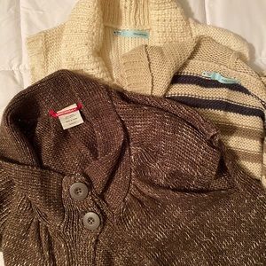 3 Sweater Vests